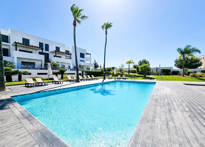 Flh Rosa Golf With Pool