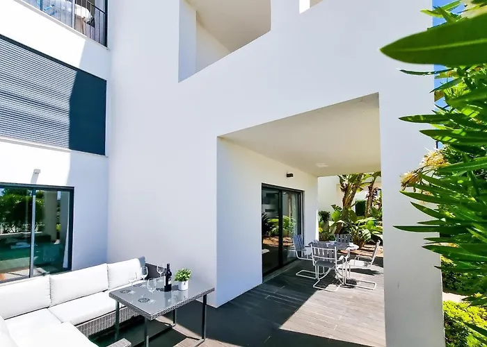 Flh Rosa Golf With Pool Apartament *