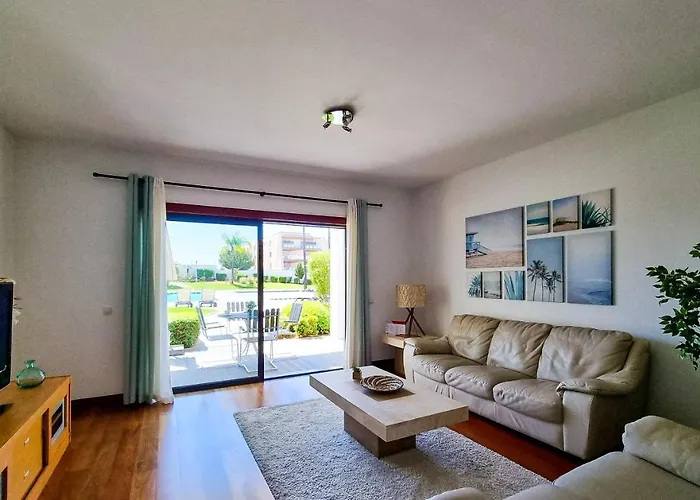 Flh Rosa Golf With Pool Apartament *